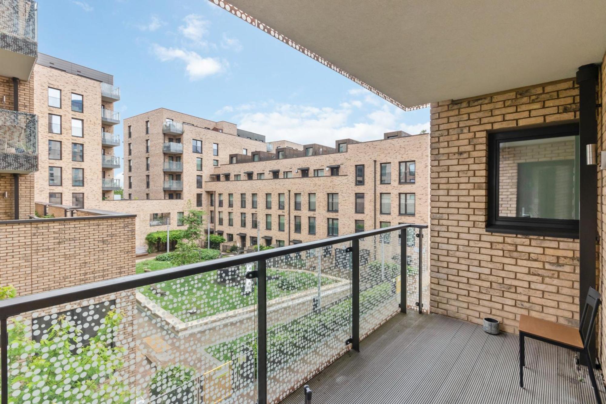 Beautiful Large 3 Bed 2 Bath Flat In Stratford Apartment London Exterior photo